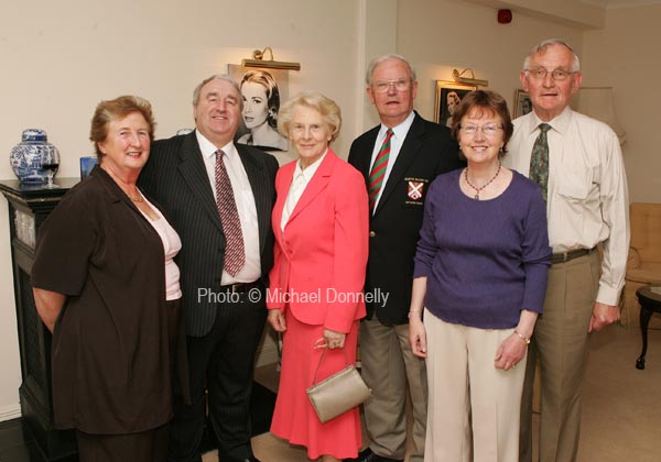 Pictured at the informal dinner of Muintir Mhaigheo Galway and Dublin in Pontoon Bridge Hotel, Pontoon, from left: Ann Geary Pontoon Bridge Hotel; Pearse Culkin chairman Muintir Mhaigheo Dublin; Nancy and Dan O'Neill and Carmel and Andy Dunleavy, Muintir Mhaigheo Galway. Photo:  Michael Donnelly 