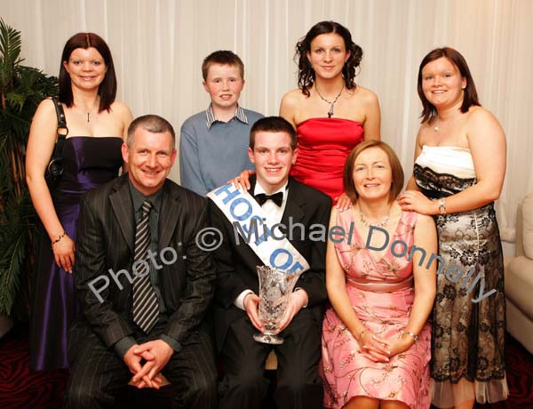 Patrick Burke, Claremorris winner of the "Host of the Year"  at the No Name Club  National Youth Award 2007 final in the TF Royal Theatre Castlebar, pictured with family, back from left:  Sarah, Jonathan,  Lisa and Noelle; at front are his parents Tom and Breege Burke. Photo:  Michael Donnelly.
