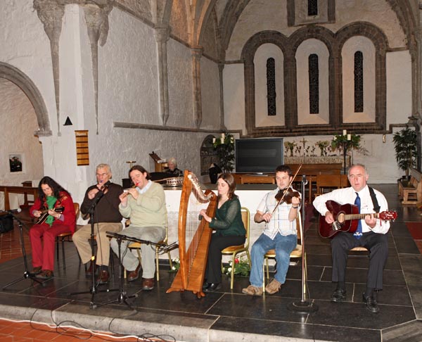 Concert in Ballintubber Abbey in aid of the Niall Mellon Trust fundraiser for Willie Murphy, Ballyheane. Photo:  Michael Donnelly