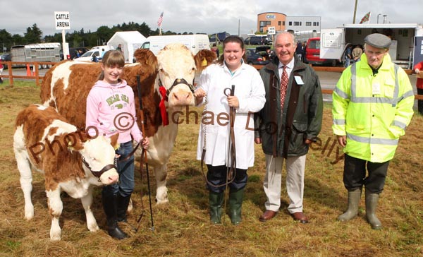Winners of the McEllin Cup at Claremorris Agricultural Show for Best Cow in calf or milk (sponsored by Western Simmmnetal Club), from left: Maeve and Jacinta Regan, Cloonfad, pictured with Joe Campbell, Strabane, (Judge) and Paddy Veldon (steward). Photo:  Michael Donnelly