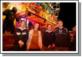 7D8T8192  Enjoying carnival.jpg