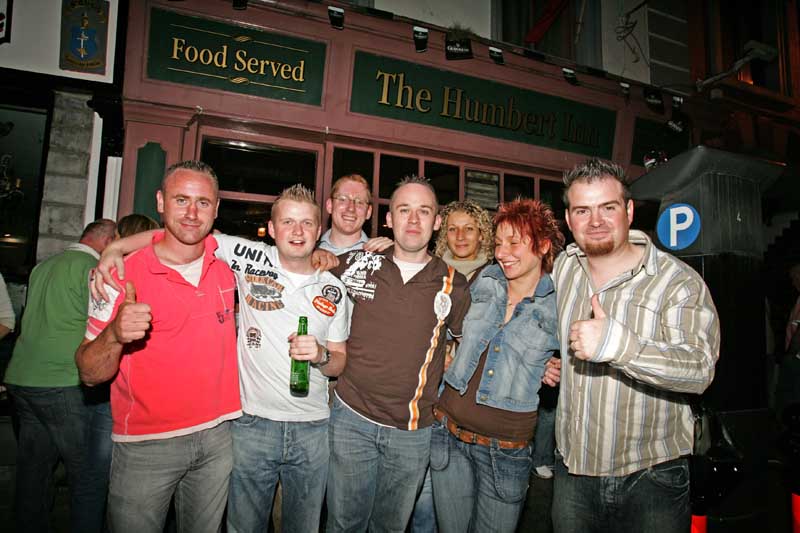 Group enjoying their last drink in the Humbert Inn, Castlebar on Sunday Night last, as the Humbert closed it doors for the last time. Photo:  Michael Donnelly