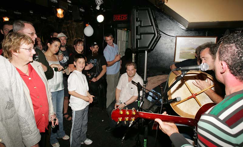 Listening to Group giving their last performance in the Humbert Inn, Castlebar on Sunday Night last, as the Humbert Closed it doors for the last time. Photo:  Michael Donnelly