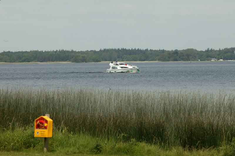 Pleasure Cruiser  on Lough Derg