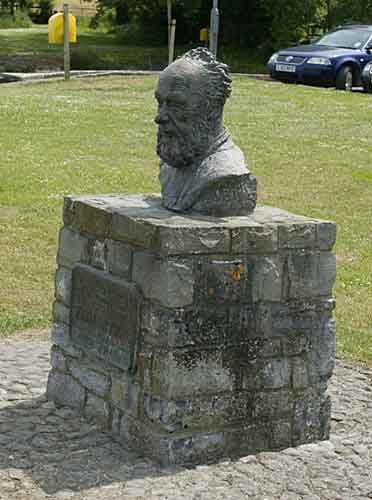 A bust of John A Weaving 1917-1987 Naturalist and lover of the Shannon erected by the I.W.A.I. and his many friends at Terryglass Co Tipperary on beautiful Lough Derg 