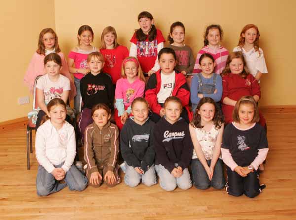 Castlebar Pantomime Sindbad 2006 - The under 9 yrs Junior Chorus.  Photo: Michael Donnelly.