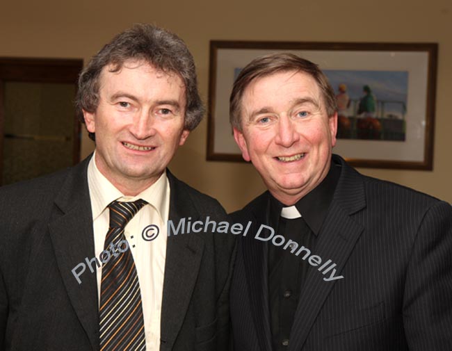 Michael Commins and Fr Brian Darcy, Enniskillen, Co Fermanagh pictured in the McWilliam Park Hotel, Claremorris at the "Hometown Tribute to Michael Commins  celebrating 30 years of service to the Irish showbiz scene as journalist, broadcaster and songwriter. Photo:  Michael Donnelly