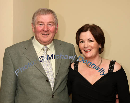 John Joe and Marian Bourke Kilkenny Cross Castlebar pictured at "Big Tom" in the McWilliam Park Hotel, Claremorris at the "Hometown Tribute to Michael Commins  celebrating 30 years of service to the Irish showbiz scene as journalist, broadcaster and songwriter. Photo:  Michael Donnelly