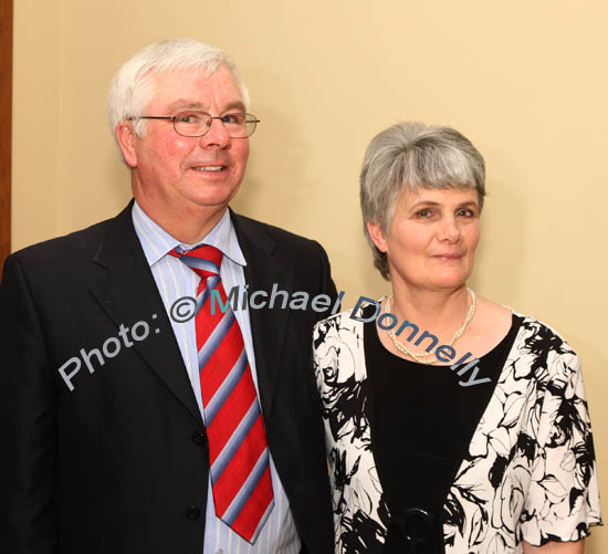 Michael and Ann McDonnell, Curryane, Swinford, pictured at "Big Tom" in the McWilliam Park Hotel, Claremorris at the "Hometown Tribute to Michael Commins  celebrating 30 years of service to the Irish showbiz scene as journalist, broadcaster and songwriter, Photo:  Michael Donnelly
