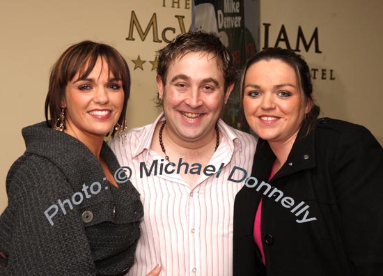 Tuam Ladies,  Margaret Sweeney and Diana Reilly pictured with Gordon Maher (Mike Denver Band) in the McWilliam Park Hotel, Claremorris at the "Hometown Tribute to Michael Commins  celebrating 30 years of service to the Irish showbiz scene as journalist, broadcaster and songwriter, Photo:  Michael Donnelly