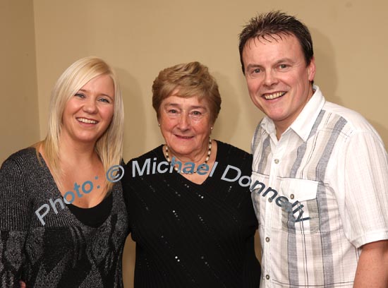 Pictured in the McWilliam Park Hotel, Claremorris at the "Hometown Tribute to Michael Commins  celebrating 30 years of service to the Irish showbiz scene as journalist, broadcaster and songwriter, from left: Fhiona Ennis, Maureen Walsh, Kiltimagh, and Thomas Maguire.,Photo:  Michael Donnelly
