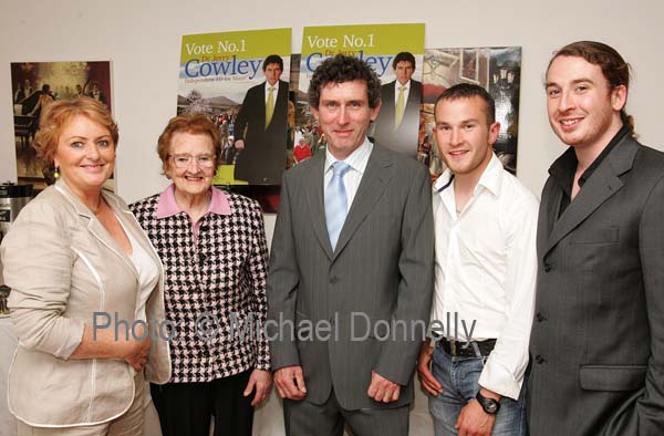 Pictured with Independent Candidate Dr. Jerry Cowley T.D. at the launch of his General Election campaign in Days Hotel "The Harlequin", Castlebar, from left: Teresa Cowley, Mulranny; Kathleen Staunton, Dr Jerry Cowley, Greg Dyar and James Dyar. Photo:  Michael Donnelly