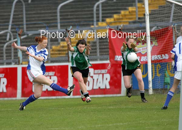Noelle Tierney blasts to the top of the net the Cumann Peil Gael na mBan Pat the Baker Post Primary Schools All Ireland Senior Final 2007 in Cusack Park, Ennis. Photo:  Michael Donnelly