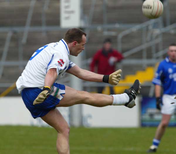 David Brady Ballina Stephenites in action against  Kilmurry Ibrickane (Co Clare) in the AIB All-Ireland Club Football Championship semi-final at Pearse Stadium Salthill. Photo Michael Donnelly