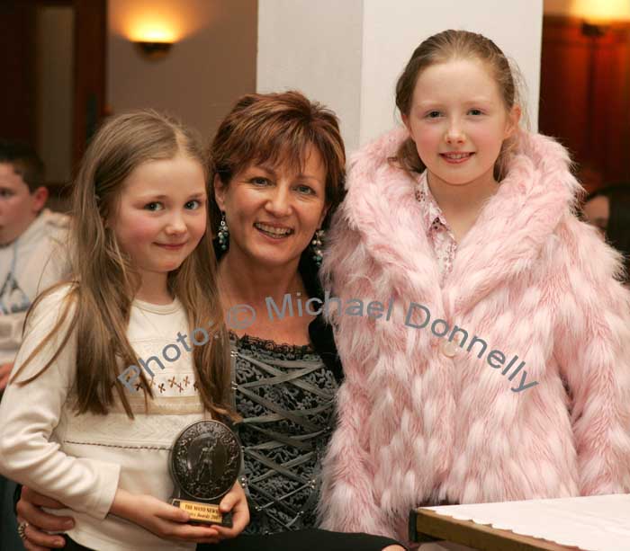 Aoife and Mary McHale pictured with their mother Breege Blehein (McHale) at the Mayo News Mayo Athletic Awards, in Hotel Westport. Breege was the winner of the Masters award on the night. Photo:  Michael Donnelly