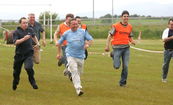 Michael Brophy, Mayo Community Games PRO gets an early lead in the Fathers race  (and hold on to it) at Ballyheane Derrywash Islandeady Community Games Sports, in Cloondesh. Photo Michael Donnelly