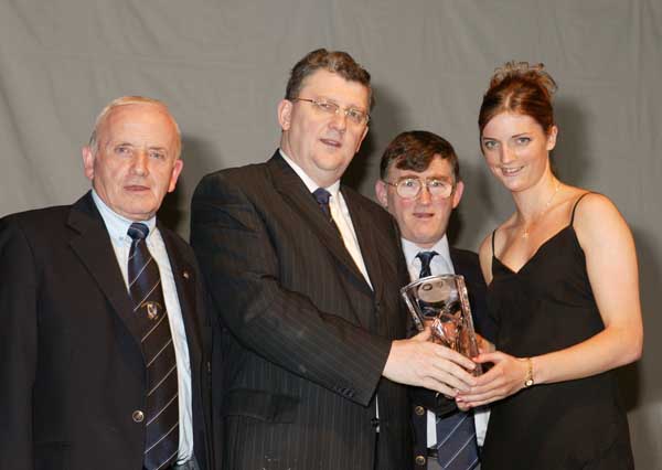 Annette Clarke is presented with the Connacht GAA Sportswriters  monthly award by Pat Jennings. at the Connacht GAA Sportswriters Presentation Dinner in the TF Royal Hotel and Theatre Castlebar, included in photo on left is  Tommy Moran President GAA Connacht Council,  John Prenty secretary GAA Connacht Council. Photo Michael Donnelly
